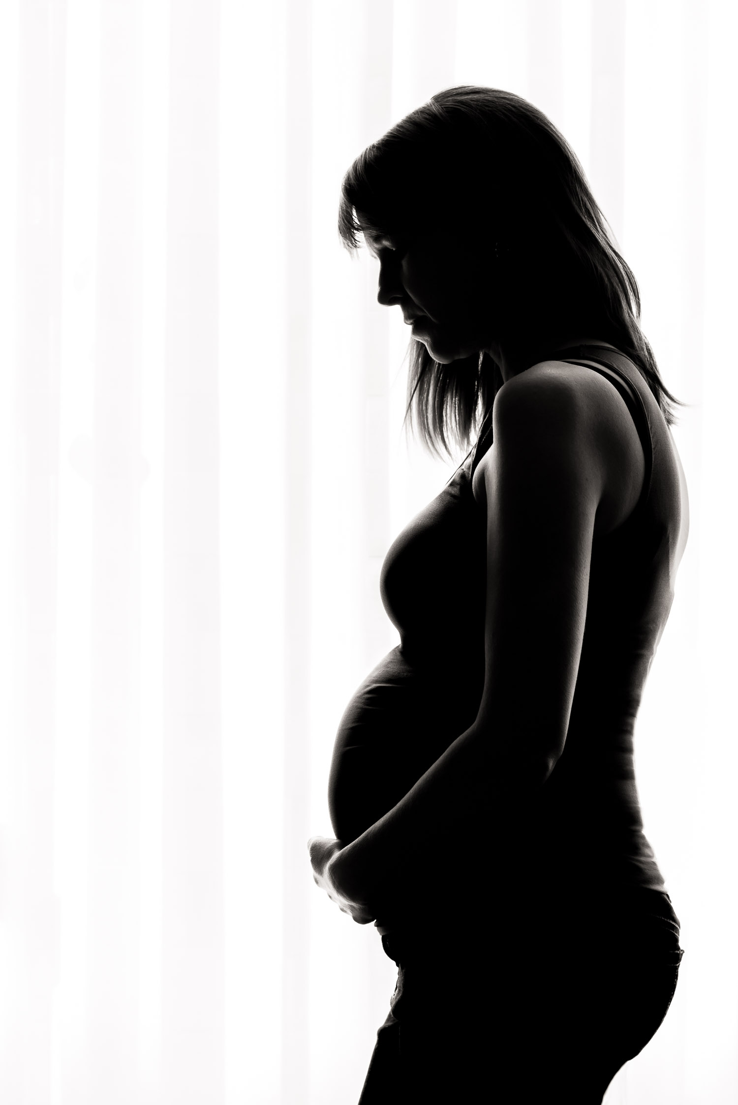 Silhouette of a pregnant woman